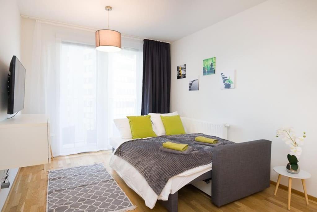 Premium City Apartment With Balcony! Free Garage Parking Included! Vienna Esterno foto
